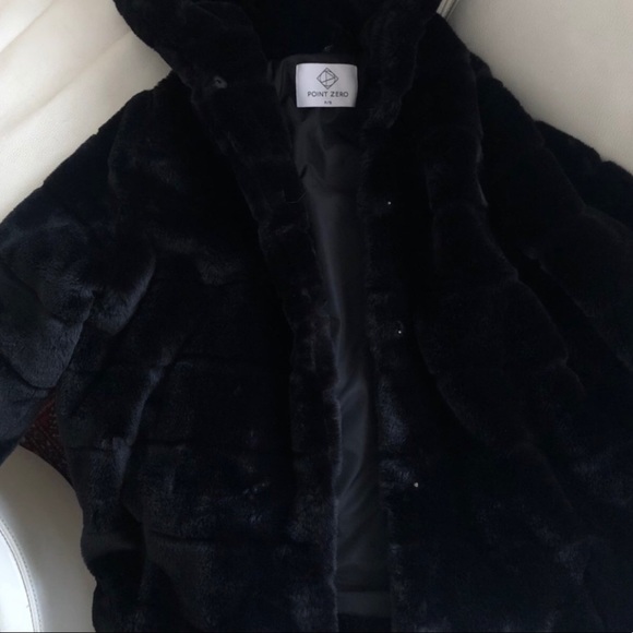 Chic Vegan Fur Jacket - Picture 3 of 3